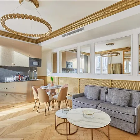 Champs Elysees - Avenue Montaigne By Prestige