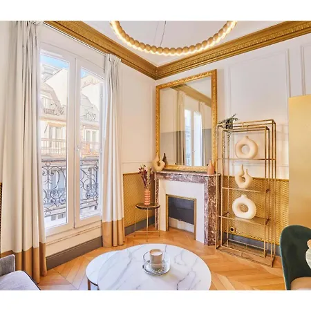 Champs Elysees - Avenue Montaigne By Prestige