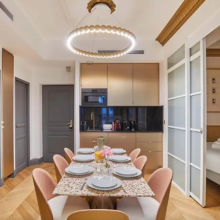 Champs Elysees - Avenue Montaigne By Prestige * Parigi