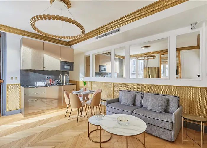 Champs Elysees - Avenue Montaigne By Prestige