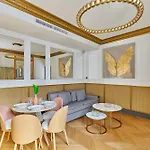 Champs Elysees - Avenue Montaigne By Prestige Párizs