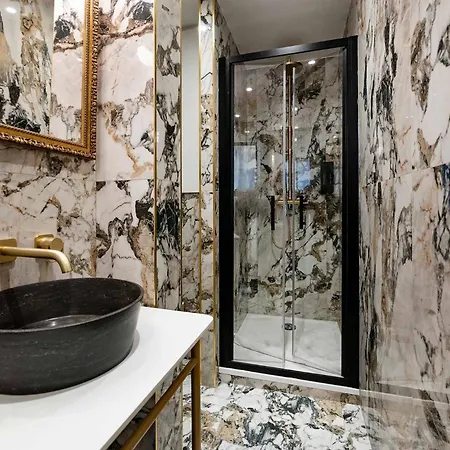Champs Elysees - Avenue Montaigne By Prestige